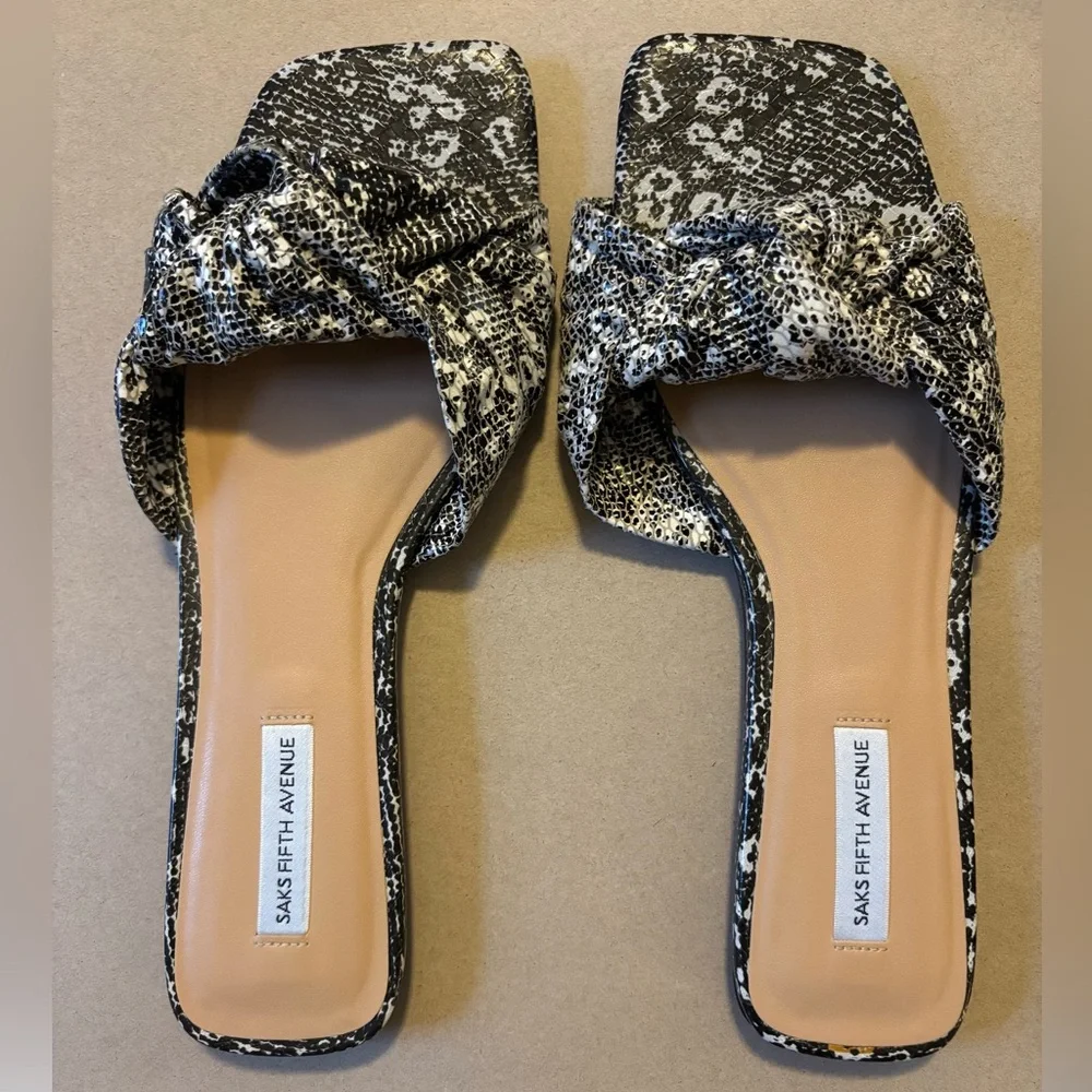 Saks Fifth Avenue Black and White Flats - Picture 4 of 5